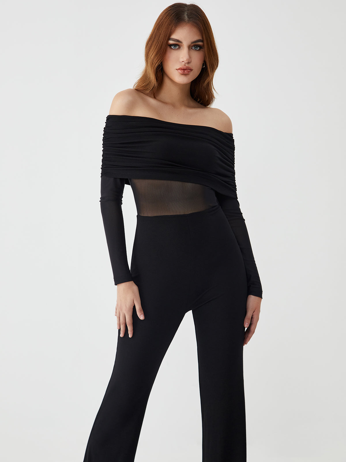 Off-shoulder jumpsuit med lange ærmer i mesh