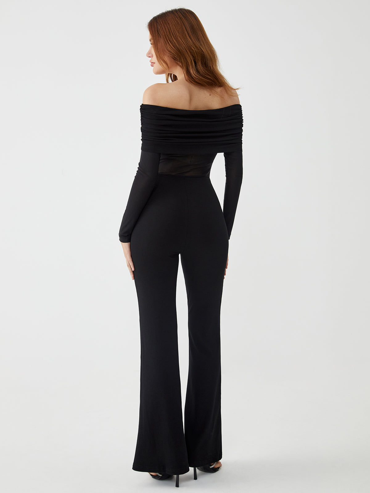 Off-shoulder jumpsuit med lange ærmer i mesh