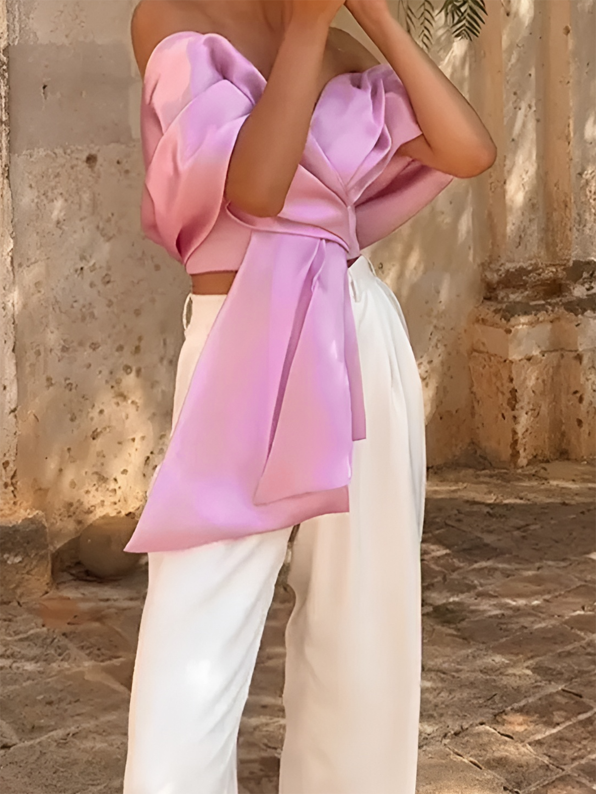 Off-the-shoulder satin plisseret top